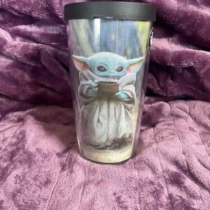 Baby Yoda 16 oz tervis with Black Lid
